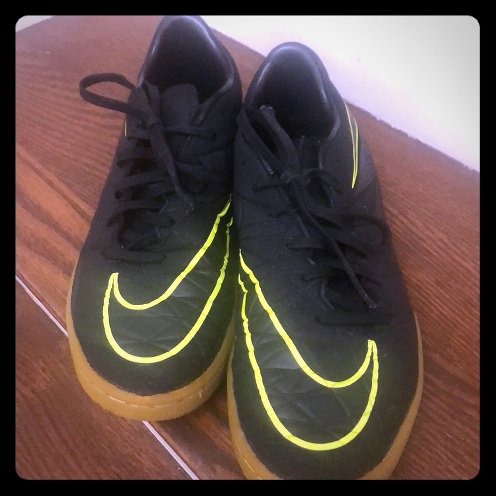 Nike men/boys runners